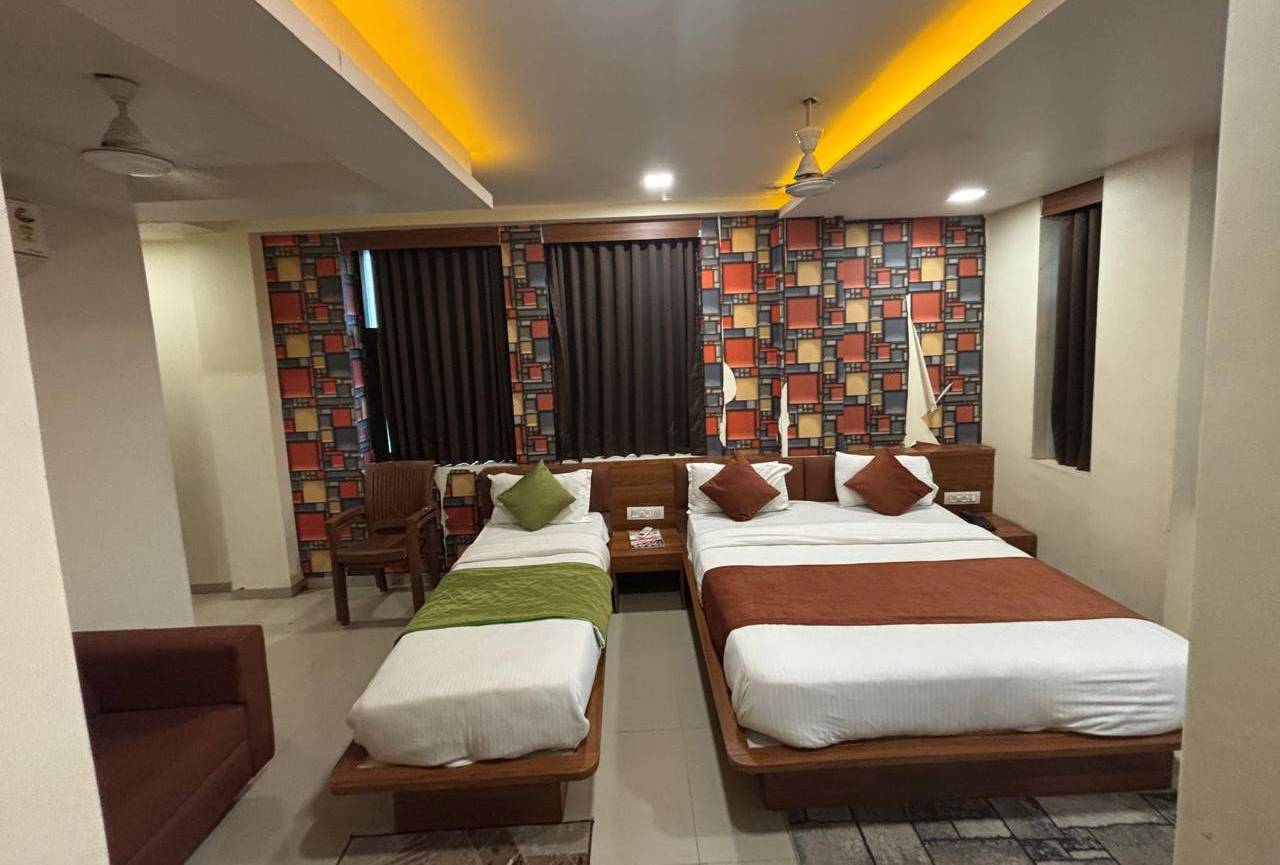 Triple Bed Room